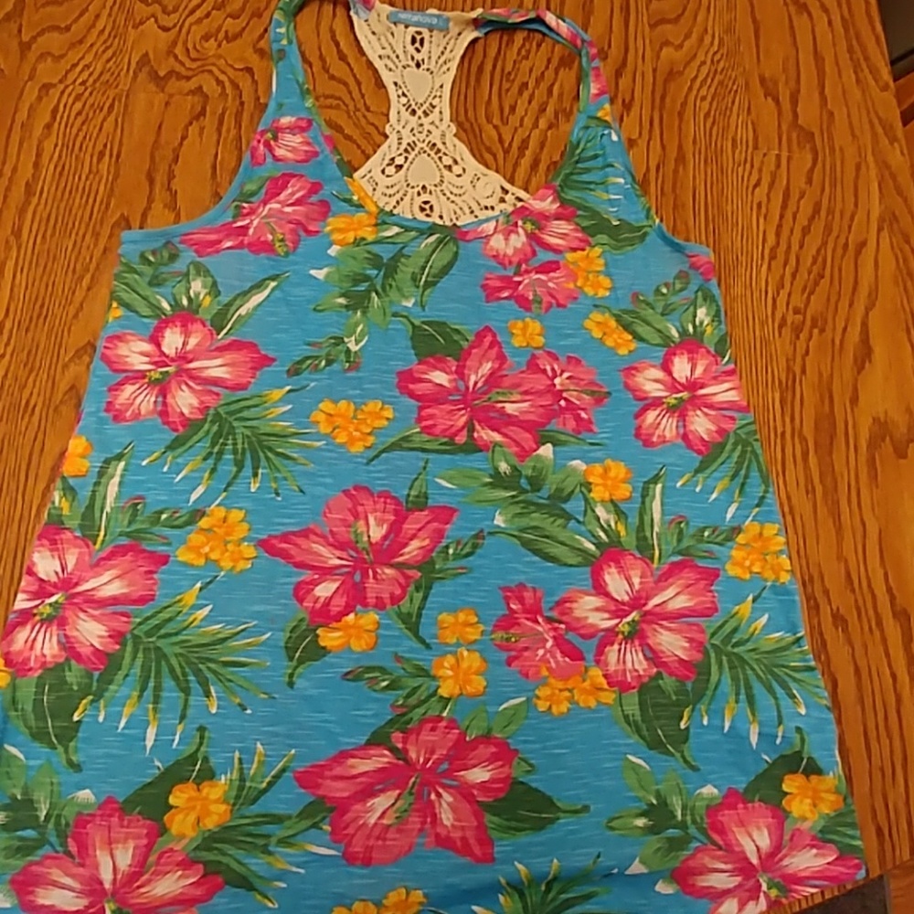 Floral tank top with lace back